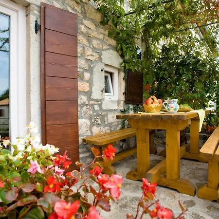 Charming Stone House Ines - Family Holiday In Countryside